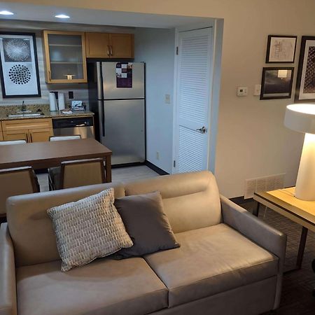 فندق ريزدنس إن سانت لويس جاليريا Richmond Heights المظهر الخارجي الصورة