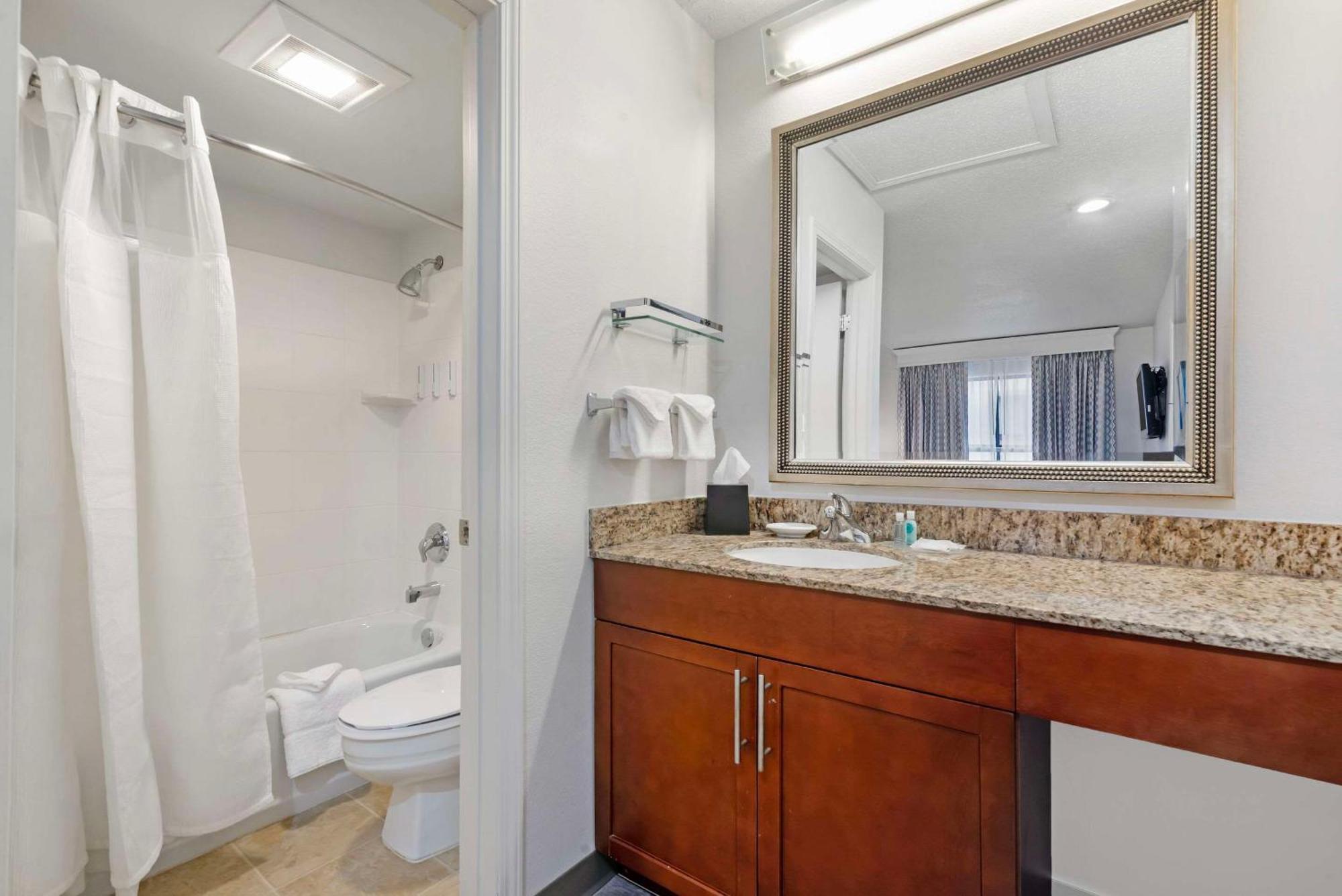 فندق ريزدنس إن سانت لويس جاليريا Richmond Heights المظهر الخارجي الصورة